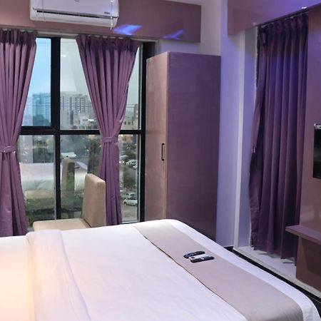 Hotel Czar Inn Сурат Екстер'єр фото